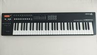 Roland A-800 PRO Midi Keyboard Controller 