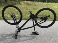 sportig cyckel i bra skick 