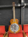 Fender FR-50 Resonator