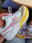 asics skor