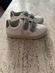 Veja sneakers st 30