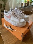 Nike W Blazer Low Platform