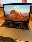 MacBook Pro 2018 16GB/256GB/i7 2,7GHz/13"