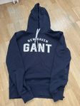 gant hoodie i stl M, mörkblå!