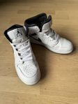 Jordans ”Air Jordan 1 Mid sneakers”