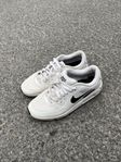 Nike Air Max 90 G, storlek 42, US 8.5