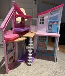 Barbie Malibu house