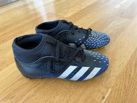 Fina fotbollsskor Adidas predator 33