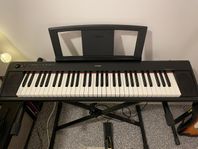 Piano Yamaha NP-11