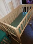 baby crib