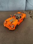 2 LEGO Technic Chevrolet Corvette 42093