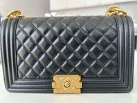 Chanel - Old Medium Boy Bag 