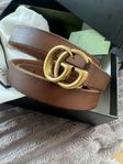 Gucci Leather belt with Double G buckle 