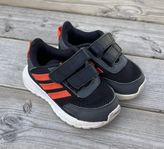 Adidasskor stl 21