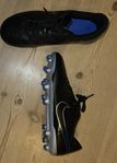 Fotbollsskor Nike LEGEND 10 CLUB FG/MG JR