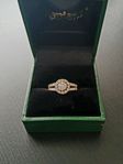 ring 18k vittguld 3.4g strl 16 med diamanter 