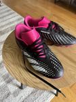 Adidas Predator Fotbollsskor 