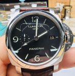 Panerai Pam 320 Gmt 