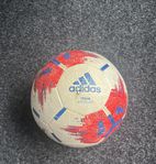 Adidas fotboll 