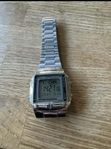 Casio retro klocka 