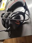 Hyper x cloud headset med orginallåda,  glapp I kabeln 