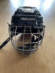 Bauer Re-akt 150 hockeyhjälm