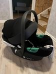 Cybex Aton B2 i-Size Babyskydd och bas med isofix