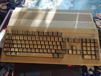 AMIGA 500