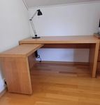 Skrivbord Malm IKEA m utdragsskiva