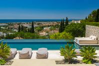 Villa nära Marbella med fantastisk utsikt och infinitypool