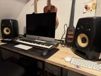 Studio monitorer KRK VXT 8