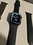 Apple Watch Series 7 - 41mm Aluminium i Toppskick!