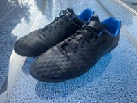 fotbollsskor Nike tiempo legend PRO strl 44