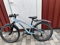 Trek superfly 24