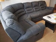 Hörnsoffa med dubbla recliners ”bio-soffa” från Mio NY