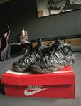 Nike uptempo skor