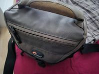 Lowepro kameraväska