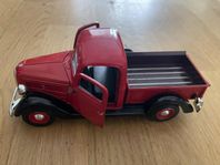 Leksaksbilar Ford Pick-up 1:24