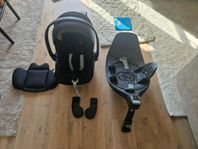 Bilstol Cybex Cloud T ISize inkl isofix bilbasT nypris6300kr