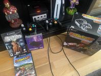 gamecube med 2 kontroller och 2 spel 