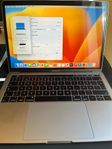 MacBook Pro 13” Touchbar 500GB SSD / i7 2017