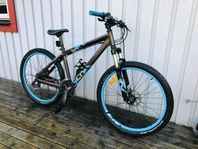 Scott Voltage YZ10 / 26"Tum Cykel