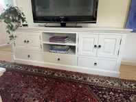 Avlastninsbänk/ TV bänk 450 kronor längd 180 cm