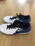 Skor Nike stl 41