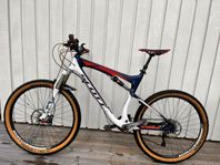 Scott Spark 730, häldämpad mtb med carbonram