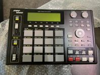 Akai MPC1000 Music Production Center synth