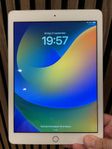 iPad gen 5 Silver/vit 32 GB 