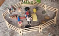 Schleich Horse club hinder bana / ridskola .