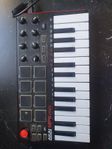 AKAI Professional MPK Mini”