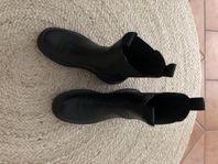 Boots dam Chelsea storlek 40 H&M